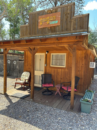 Exterior & Views 2, Moore's Old Pine Inn, Piute