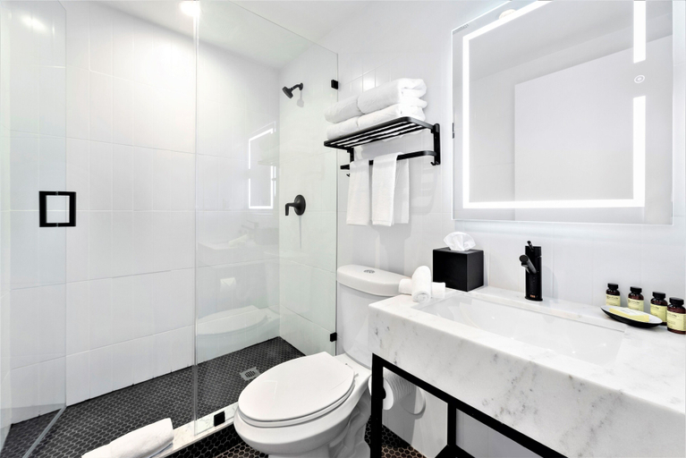 Bathroom 4, UPSUN HOTEL, Miami-Dade