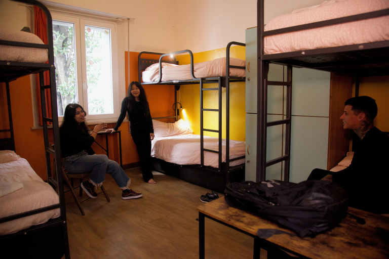 Bedroom 4, Sunflower City Student Hostel & Bar, Rimini