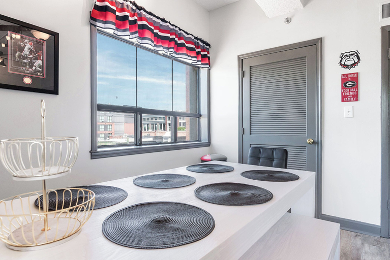 Bathroom, Home is Where the Arch is Across From Uga!, Clarke
