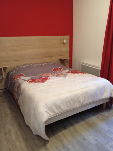 Bedroom 3, Hotel Restaurant Le Traineau, Isère