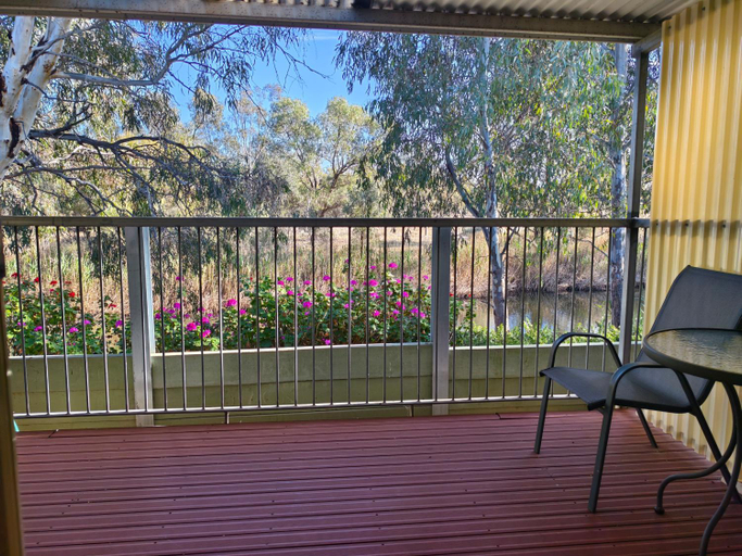 Others 5, Donald Riverside Motel, Buloke - South