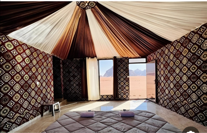 Bedroom 2, Star Wars luxury camp, Quaira