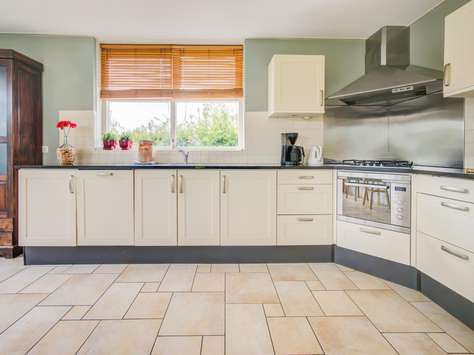2, Lovely holiday home in Zeewolde with a swimming pool, Zeewolde
