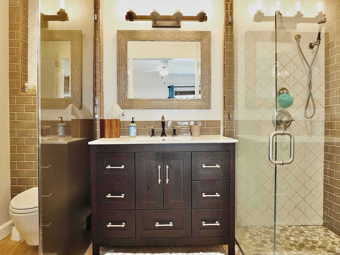 Bathroom 3, Belmont Shore Beach House, Los Angeles