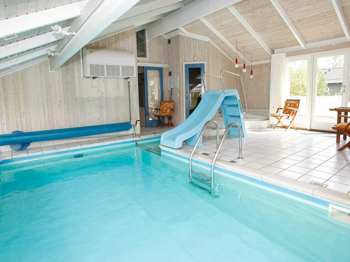 Sport & Beauty 4, 8 Person Holiday Home in Laeso, Læsø