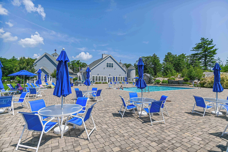 Food & Drinks 5, Maritime Meadows Charming Resort-style Home!, York