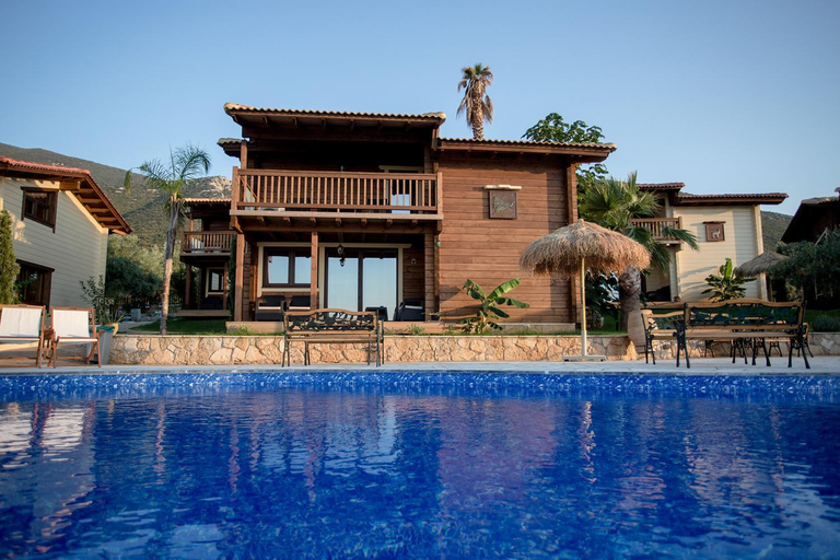Sport & Beauty 2, Anthidon Nature Estate & Farm, Central Greece