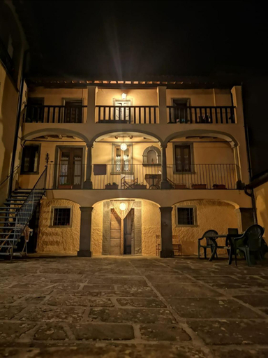 Others 3, Casa Gellera, Lucca