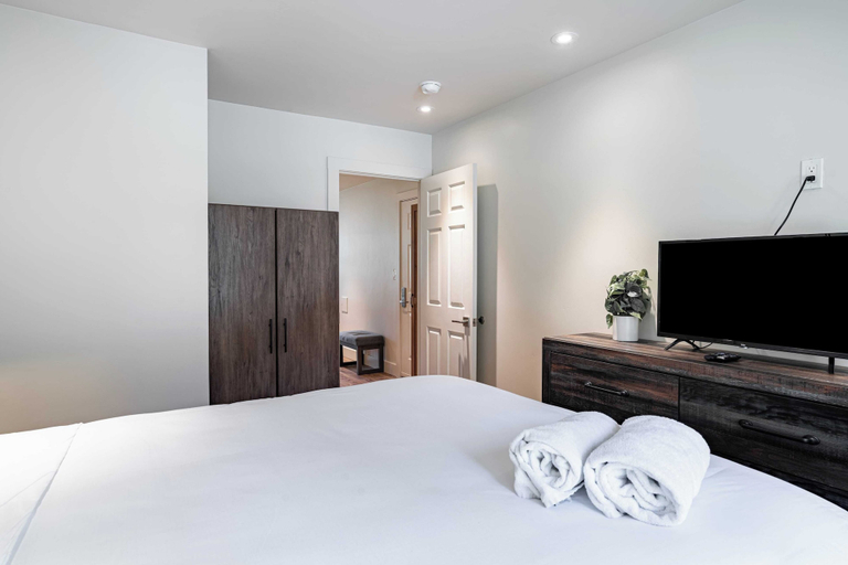 Bedroom 4, Etta Place 7 by Avantstay Ski In/ Ski Out Unit w/ Striking Views!, San Miguel