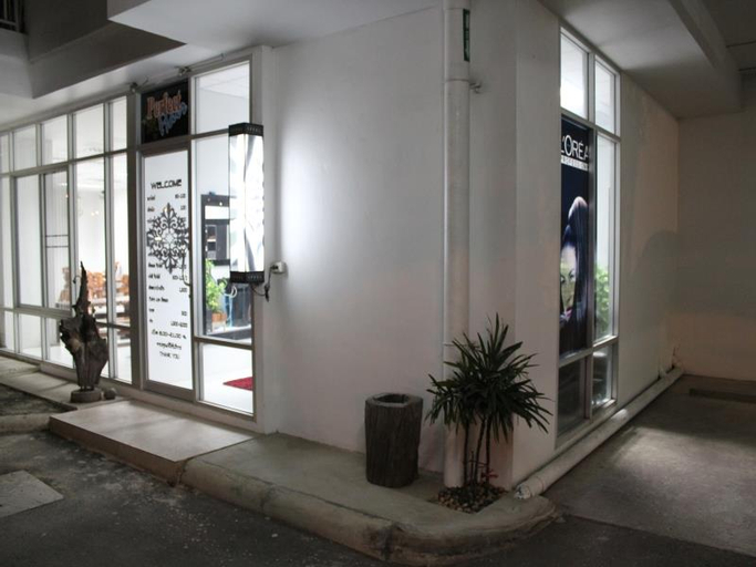 Others 5, The Campus, Khlong Luang
