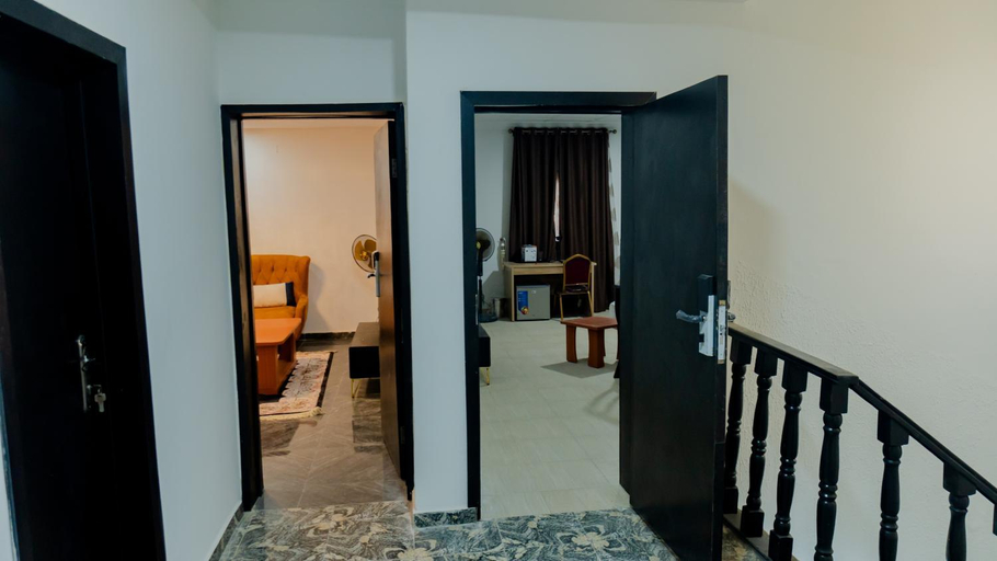 4, The Luxe Apartment, Kosofe