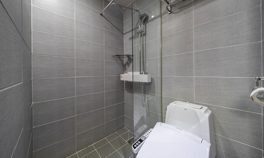 Bathroom 5, Wolmido Stella Maris Hotel, Jung
