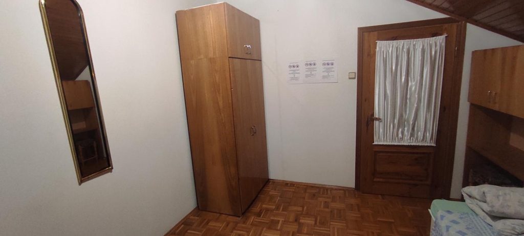 3, Adam room 5, Środa Śląska