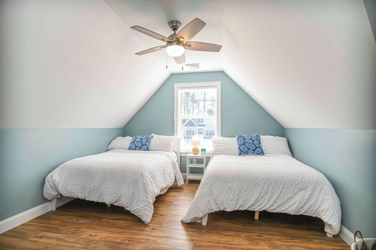 Bedroom 3, Maritime Meadows Charming Resort-style Home!, York