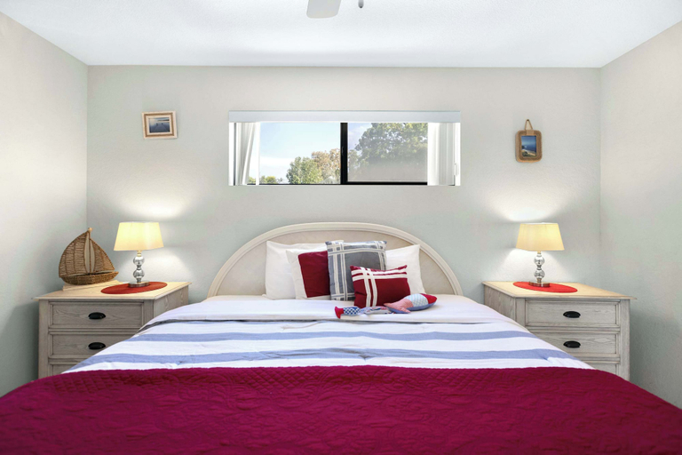 Bedroom 3, The Nook at Weston Point - Cozy Condo Getaway, Camden