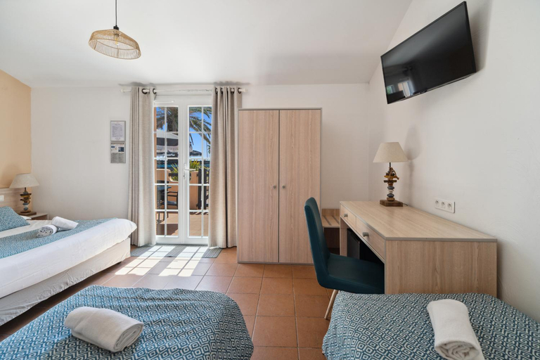 Bedroom 3, Hotel La Nartelle, Var