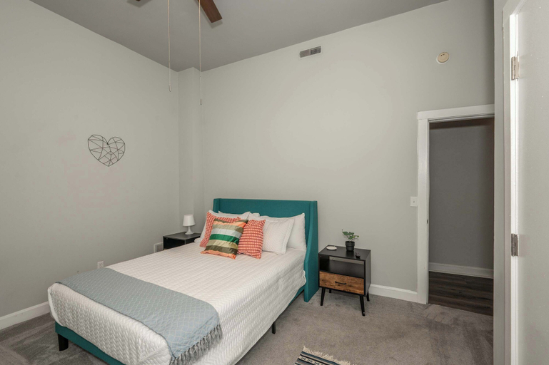 Bedroom 3, The Heart of Madison Suites, Kenton