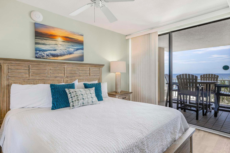 Bedroom, Romar Place 302, Baldwin