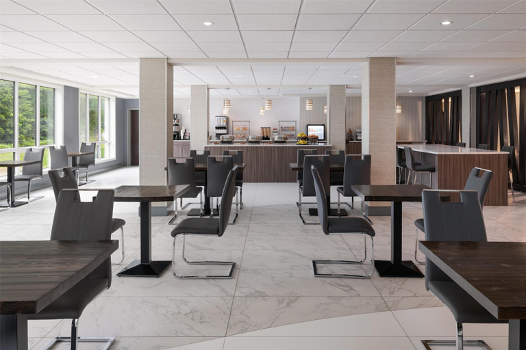 Food & Drinks 5, Best Western Plus Gateway to the Falls, Thompson-Nicola