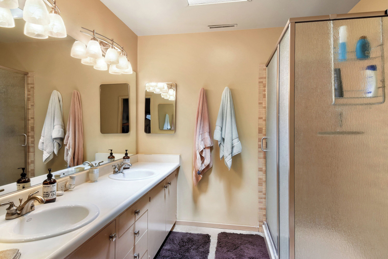 Bathroom 3, Waters Edge Oasis Shared Pool & Pier Access, El Dorado