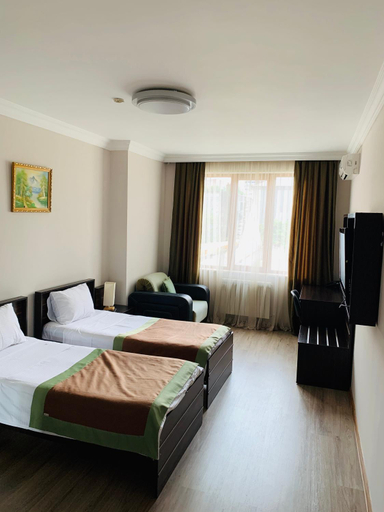 Bedroom 2, Hotel Brighton, Batumi