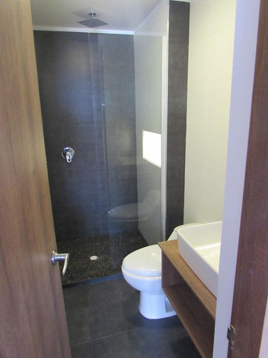 Bathroom 4, Bogota DC, Santafé de Bogotá