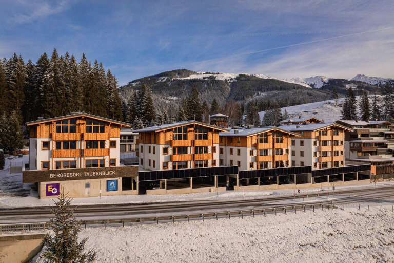 Exterior 2, Pleasant Apartment With Shared Sauna, Zell am See