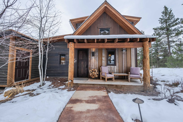 Exterior & Views 2, Wilderness Club Cottage on 18th Green, Lincoln