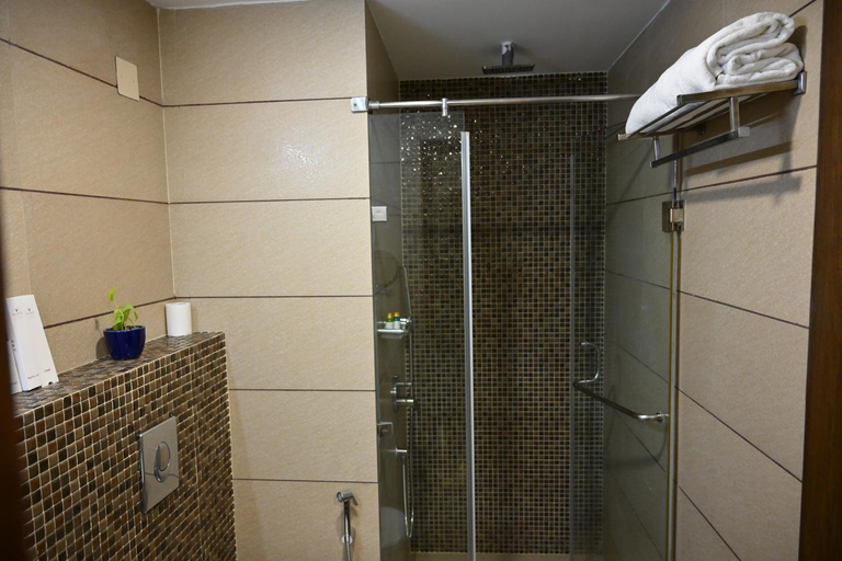Bathroom 2, Abode By Aliste Hotels Amritsar, Amritsar