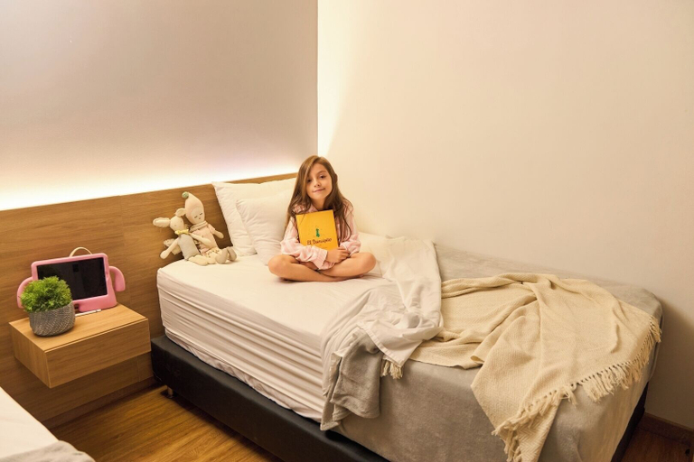Bedroom 3, Cozy Comforts at Rosa Negra Stadio, Medellín
