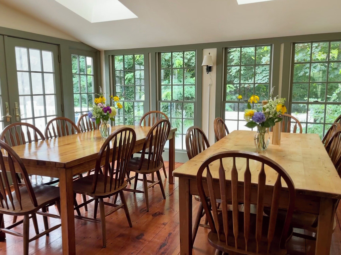 Food & Drinks 4, Sea Meadow Inn, Barnstable