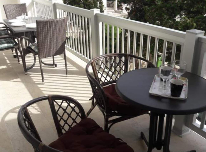 Others 5, Charming Apartment Dokoza - Marina IV, Vir