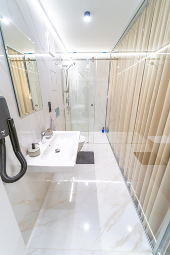 Bathroom 4, Hotel Zemplin, Trebišov