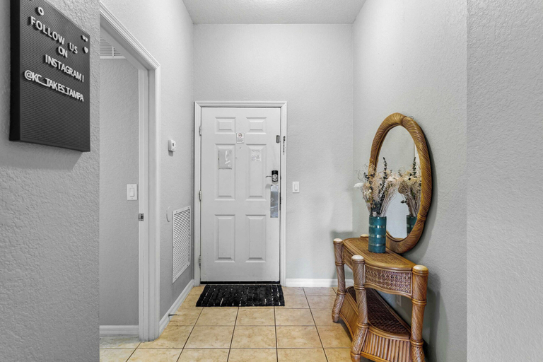 Interior 2, Couilli Condo At Bahama Bay, Polk