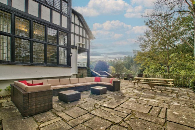 Others 4, Caer Beris Hotel, Powys