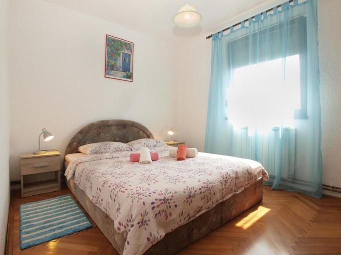 Bedroom 1, Bright apartment with garden and balcony, Vodnjan