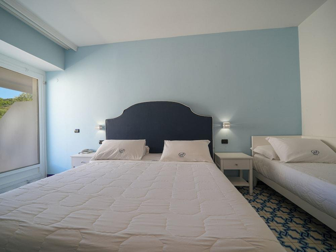 Bedroom 3, Hotel Saline Palinuro, Salerno