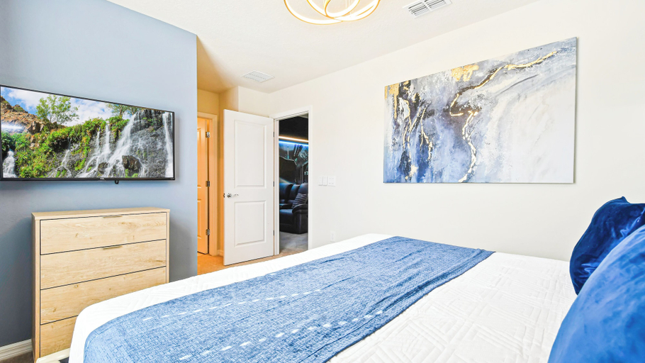 Bedroom 2, 3613LL Windsor Island, Polk