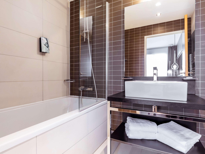 Bathroom 3, Adagio Original Nice Centre, Alpes-Maritimes