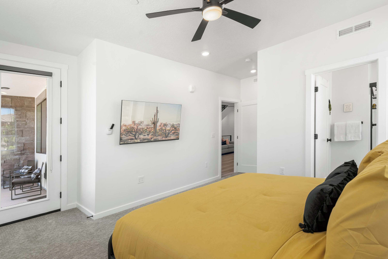 Bedroom 2, Vintage Desert 5 BDR w/ Resort Amenities, Washington