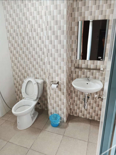 Bathroom 2, V2 hotel, Nang Rong