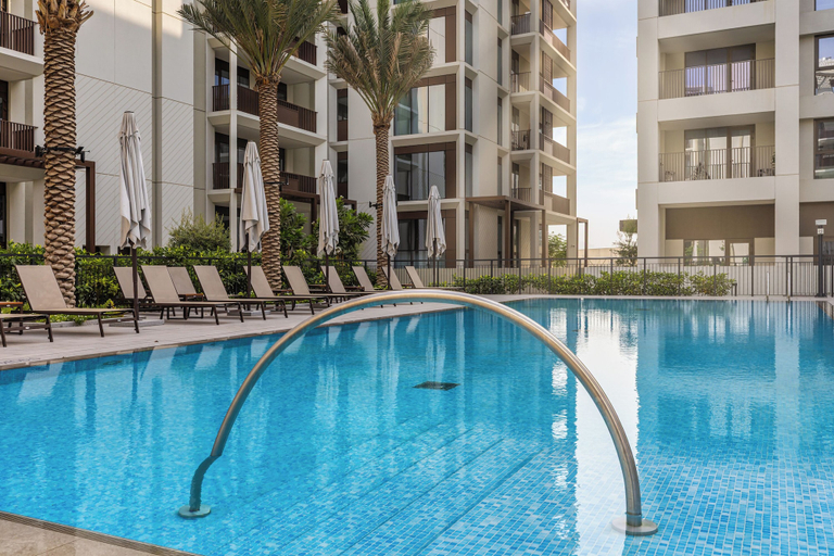 Sport & Beauty 4, Maison Privee - Creekside Elegance w/ Canal Vws at Creek Beach, Dubai