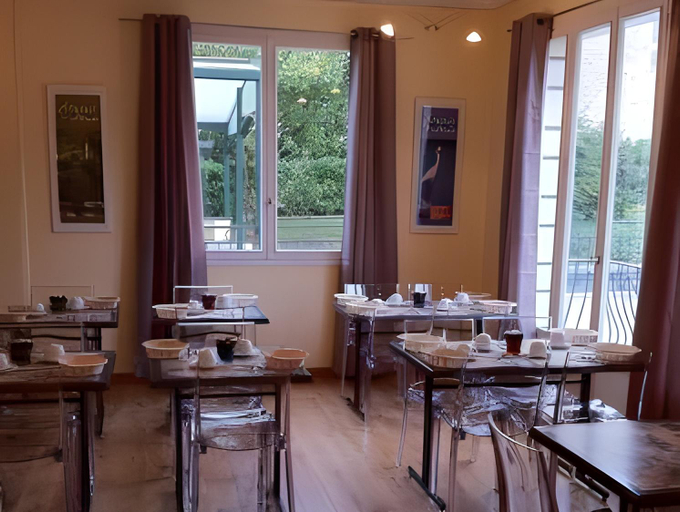 Food & Drinks 5, Brit Hôtel du Parc Niort Centre - Parking gratuit, Deux-Sèvres