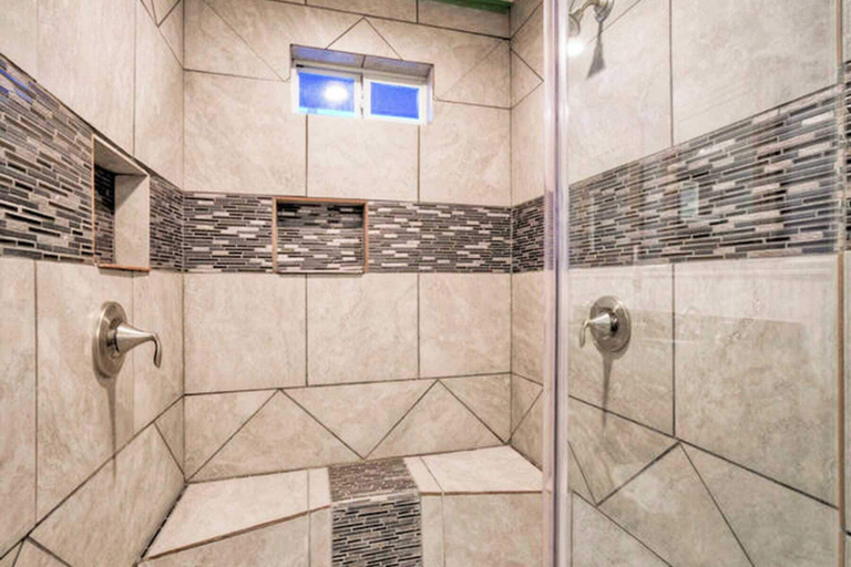 Bathroom 5, Dapper Dolphin by Avantstay Pool, Game Room, Nueces