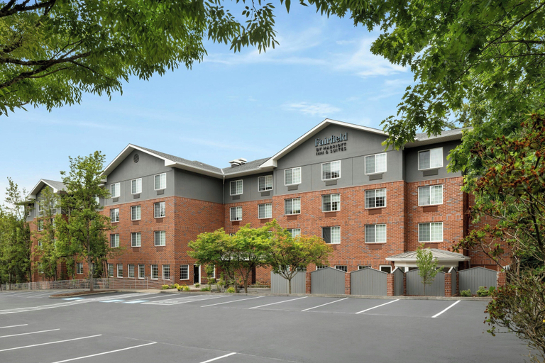 Exterior & Views 2, Fairfield Inn & Suites by Marriott Lake Oswego, Clackamas