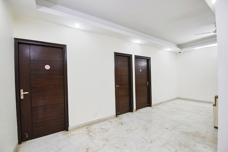Lobby 3, FabHotel Comfy Cottage - 700 Meters From Artemis Hospitals, Sector 51, Gurgaon