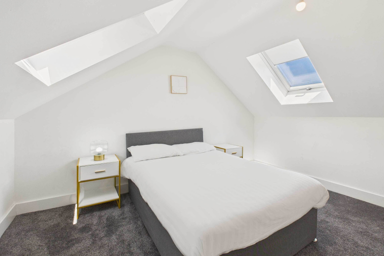Room 3, Host Stay Holland Street Townhouse II, Sefton
