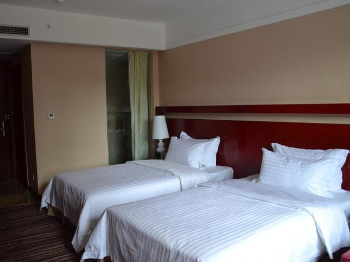Bedroom 2, Elite Garden Hotel, Guilin