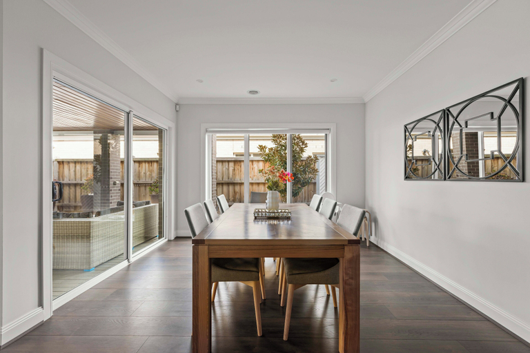 Others 5, StayAU Contemporary 5BRM Families Home Point Cook, Melbourne
